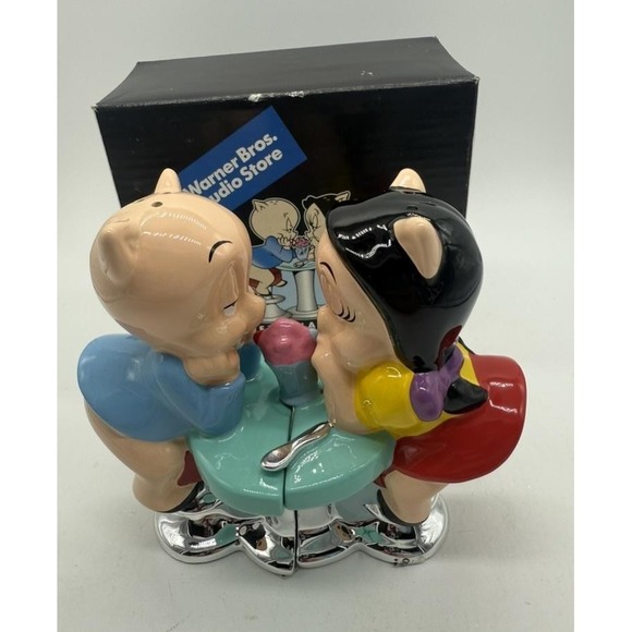 Warner Bros. Other - Vintage‎ Warner Bros Studio Store Porky Petunia Salt Pepper Shakers 2000 Ceramic